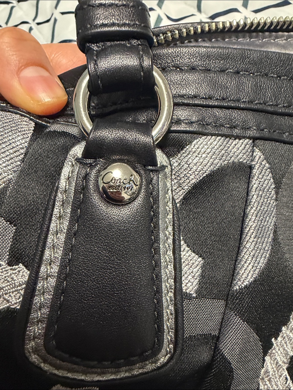 Coach Black & Silver Signature Circle Satchel with Chain-Detail Strap vintage - Picture 14 of 16